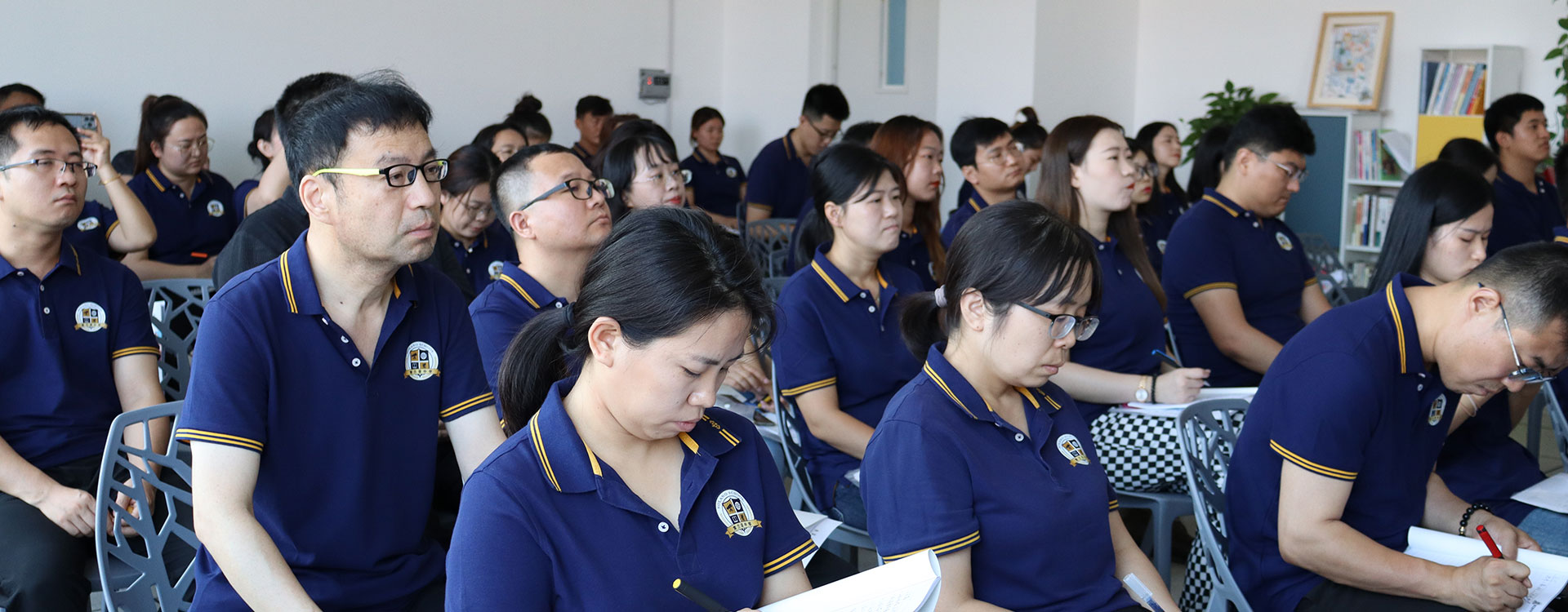 黑人大屌操白种女人伦理片